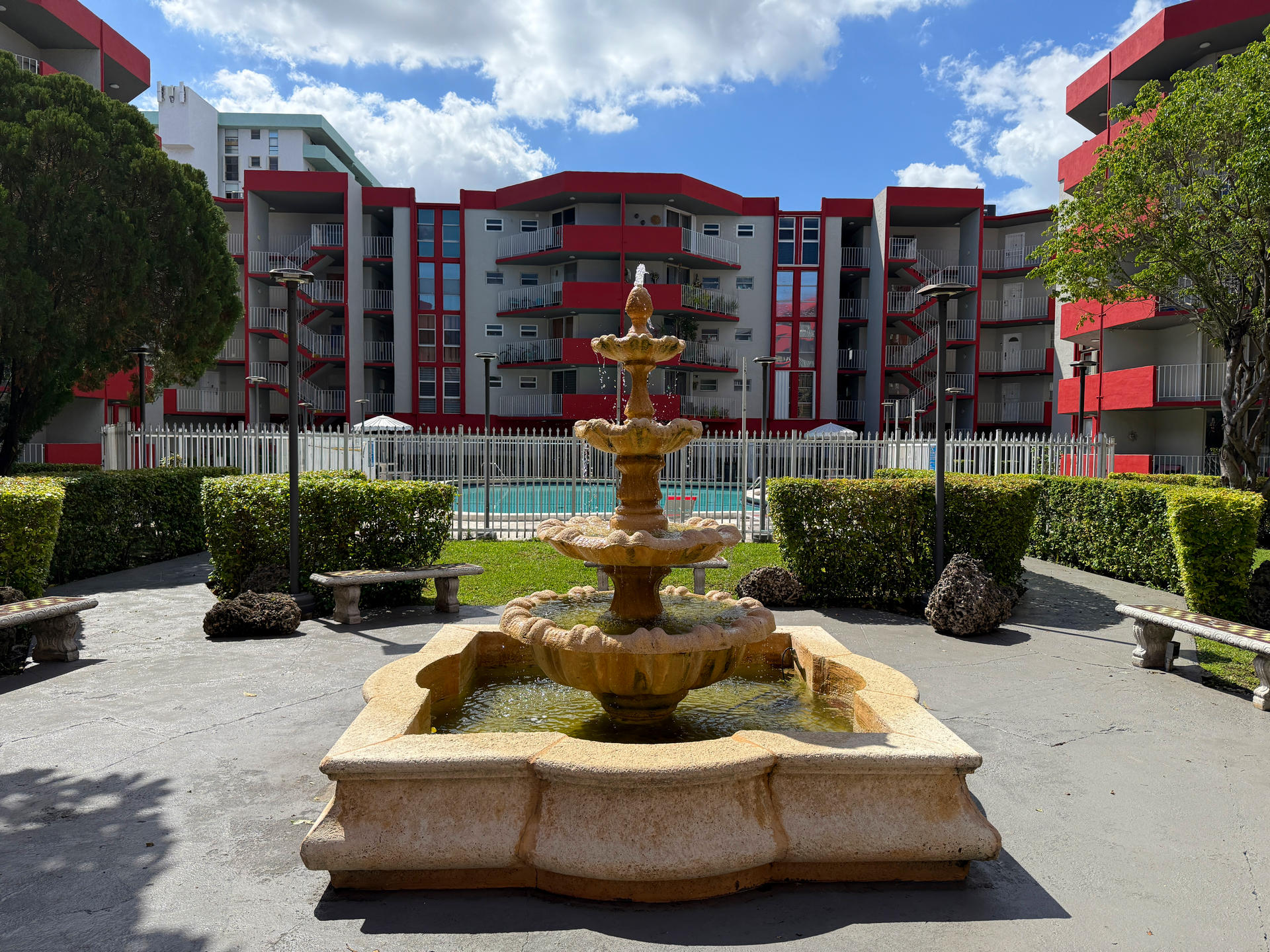 Welcome to the New Casa Del Sol Condominium Website!